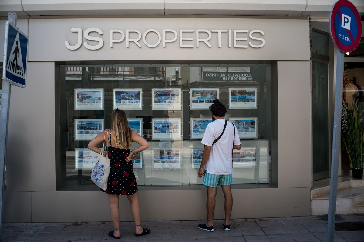 Los rusos buscan casa en España: las compras se disparan un 50% | Economía