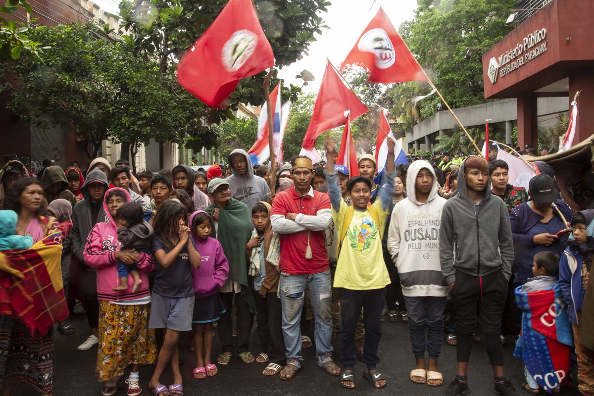 Asesinado en Paraguay un líder espiritual guaraní defensor de uno de los últimos bosques tropicales de la zona | Internacional