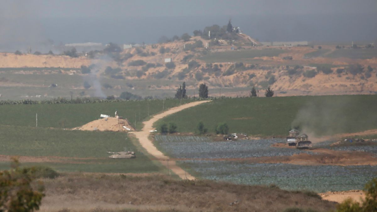 Los tanques de Israel llegan a las puertas de Ciudad de Gaza mientras la ONU alerta de bombardeos cerca de hospitales | Internacional