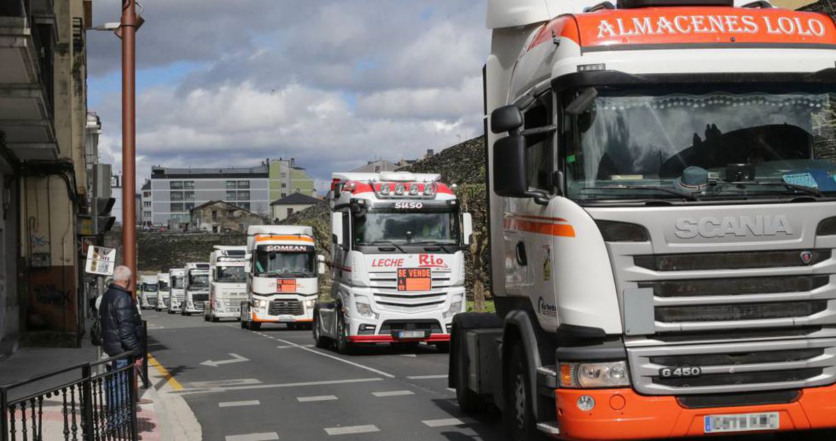 La patronal del motor reclama ayudas para la electrificación del transporte pesado por carretera | Economía