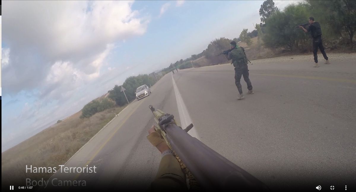 Israel y Hamás también libran una guerra de imágenes: “¡Papá, he matado a 10 con mis propias manos!” | Internacional