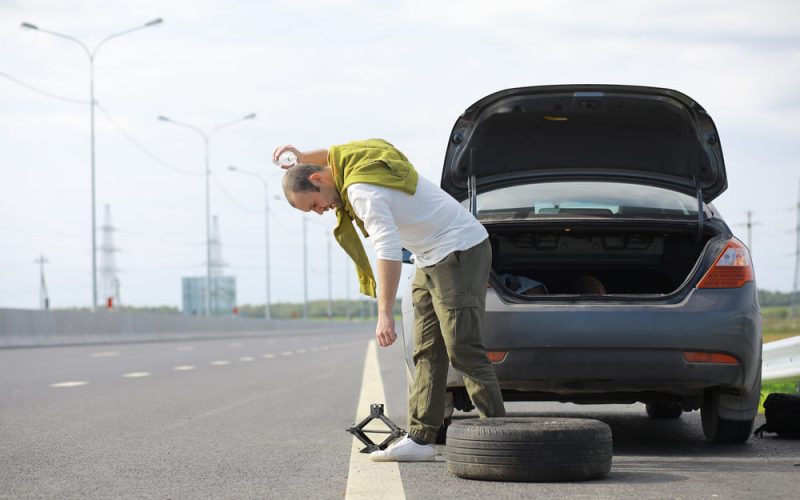 Cómo evitar imprevistos en carretera revisando frenos y llantas Cómo evitar imprevistos en carretera revisando frenos y llantas